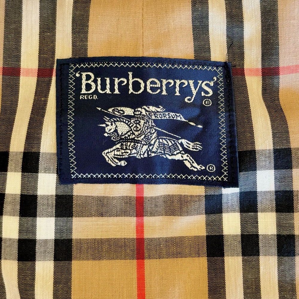 Burberry Beige Trench Coat - Picture 5 of 11